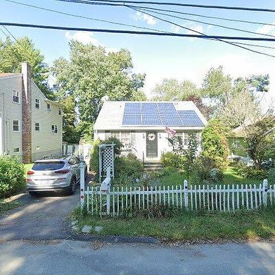 44 W Shore Rd, Holbrook, MA 02343