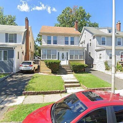 45 Irving St, East Orange, NJ 07018