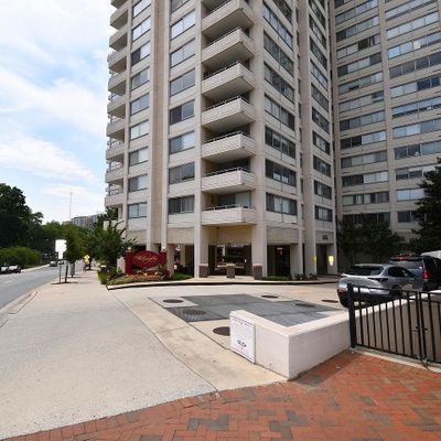 4515 Willard Ave #1004 S, Chevy Chase, MD 20815