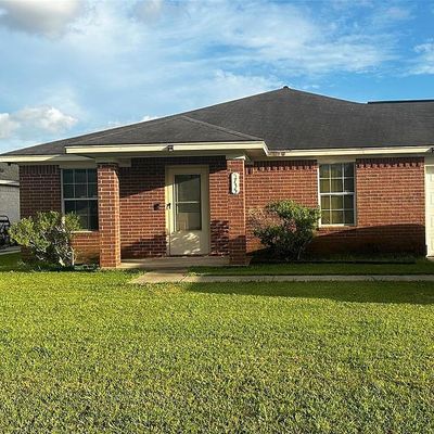 5735 Falcon Ln, Beaumont, TX 77708