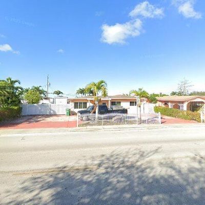 5741 Nw 114 Th St, Hialeah, FL 33012