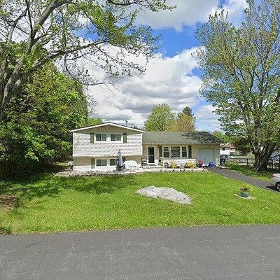 6 Haight Dr, New Windsor, NY 12553