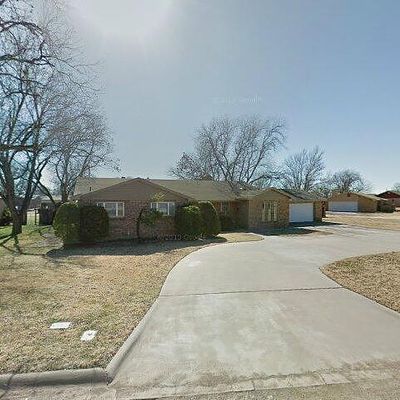 606 Dodson Dr, Stamford, TX 79553