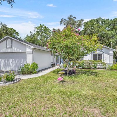 6065 Knollwood Dr, Dade City, FL 33523