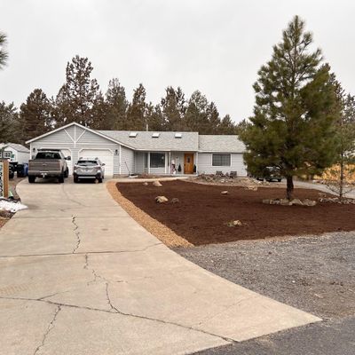 61325 King Josiah Pl, Bend, OR 97702