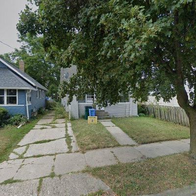 635 N Fairview Ave, Lansing, MI 48912