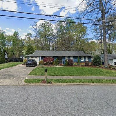 521 Dartmouth Rd, Raleigh, NC 27609