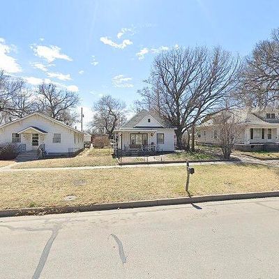 523 E 3 Rd Ave, Hutchinson, KS 67501