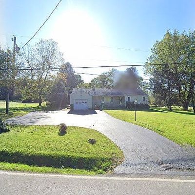 555 Mercer New Wilmington Rd, Mercer, PA 16137