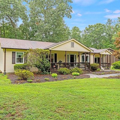 5595 Courtneys Corner Rd, Sumerduck, VA 22742