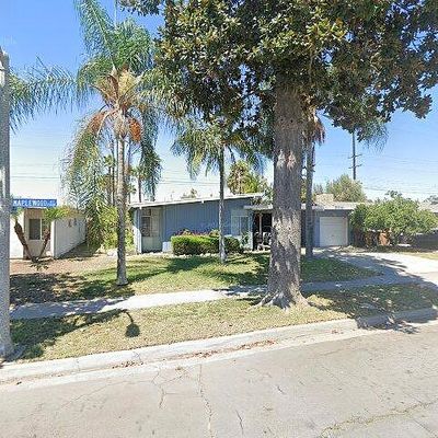 735 W Maplewood Ave, Fullerton, CA 92832