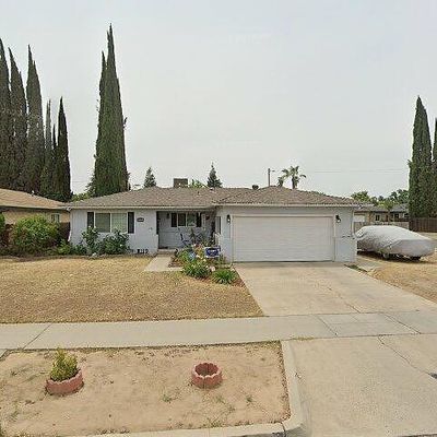 749 W Sussex Way, Fresno, CA 93705