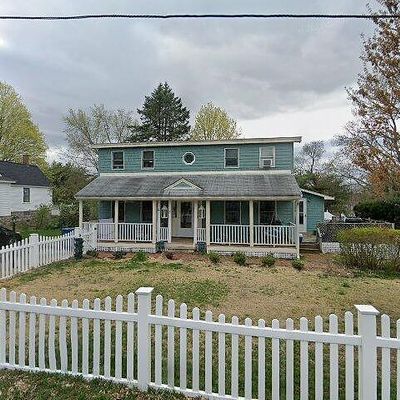 8 Wedgewood Ave, Billerica, MA 01821