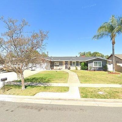 809 Alta Vista Ave, Corona, CA 92882