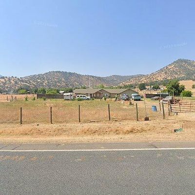 6496 Elwood Rd, Sanger, CA 93657