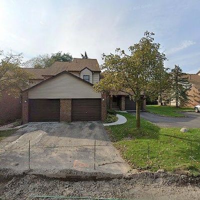 6600 Ridgefield Cir #104, West Bloomfield, MI 48322