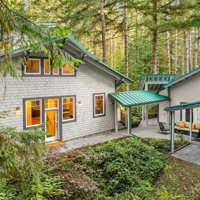 6950 Fletcher Bay Rd Ne, Bainbridge Island, WA 98110