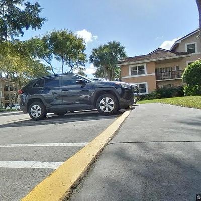 8901 Wiles Rd #208, Coral Springs, FL 33067