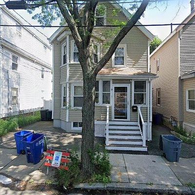 9 Dell St, Somerville, MA 02145