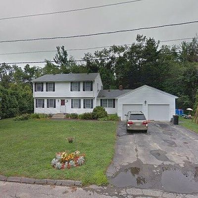 9 Oakridge Dr, Rutland, MA 01543