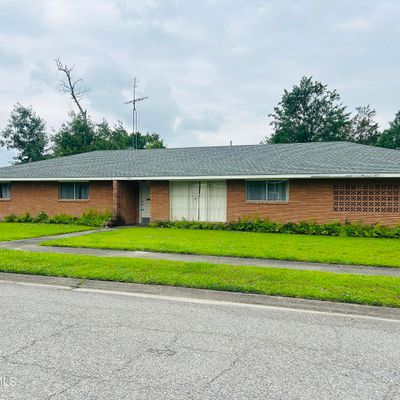 906 Eddins Ave, Opelousas, LA 70570