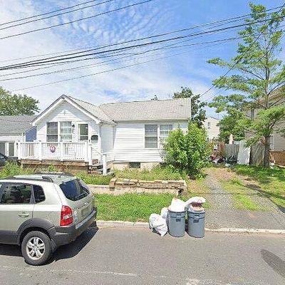 919 7 Th St, Union Beach, NJ 07735