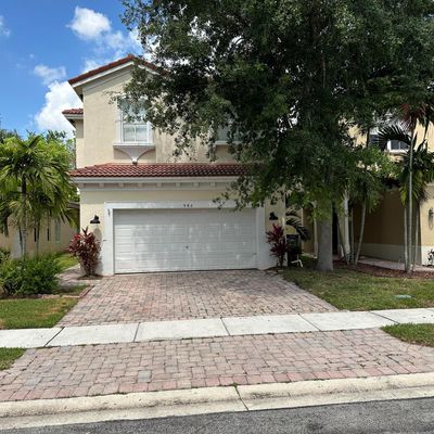 942 Ne 37 Th Ave, Homestead, FL 33033