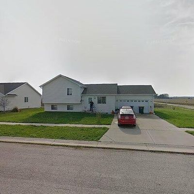 809 Sunnyside Dr, Elkhorn, WI 53121