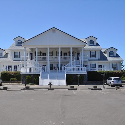 855 Ocean Shores Blvd Nw, Ocean Shores, WA 98569