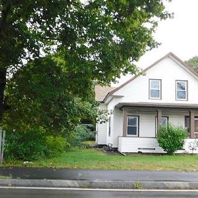 86 Plain St, Taunton, MA 02780