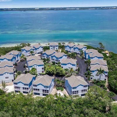 860 Evergreen Way, Longboat Key, FL 34228