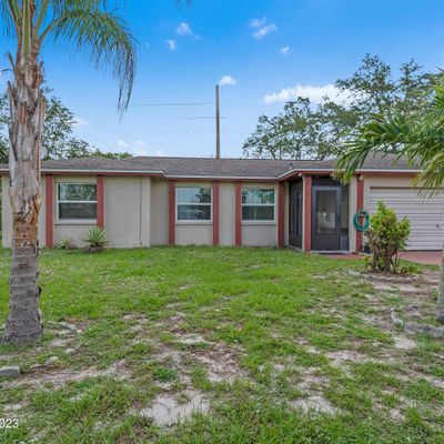 861 Cayuga Ave Ne, Palm Bay, FL 32905