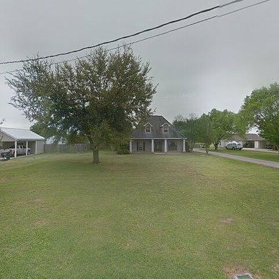 8868 Elton St, Livonia, LA 70755