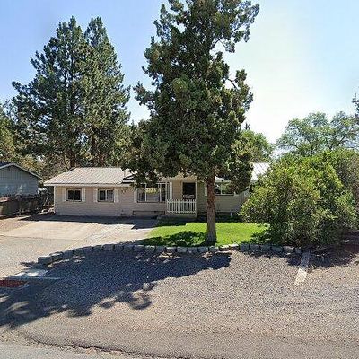 104 Se Cessna Dr, Bend, OR 97702