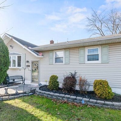 105 Chestnut St, Avenel, NJ 07001