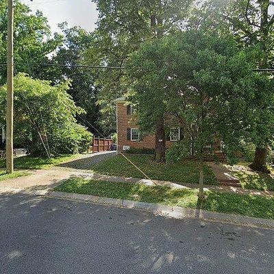 105 N Edison St, Arlington, VA 22203