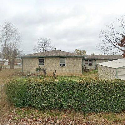 1061 Elway Dr, Springdale, AR 72764