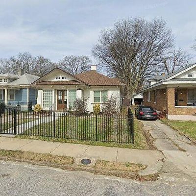 1068 Forrest Ave, Memphis, TN 38105