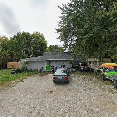 1114 State St, Dexter, IA 50070