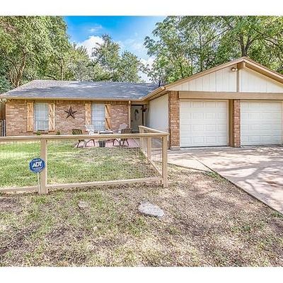 1004 Stoneoak Ln, Austin, TX 78745