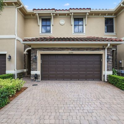 12370 N Village Cir, Davie, FL 33325