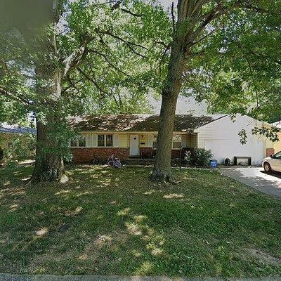 1262 E Edgewood St, Springfield, MO 65804