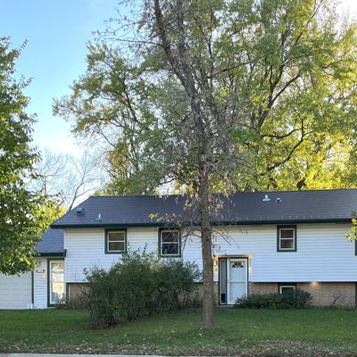 1271 River Rd, Windom, MN 56101