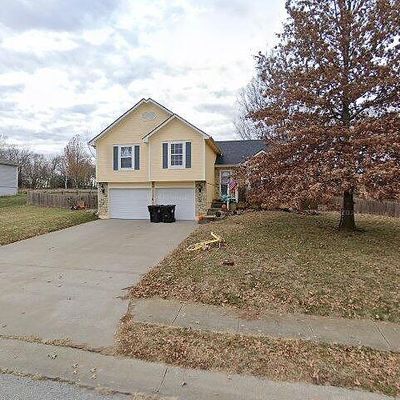 1309 Russell Rd, Pleasant Hill, MO 64080