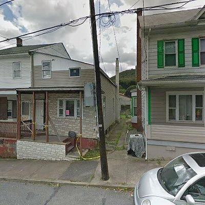 138 W Spruce St, Tamaqua, PA 18252