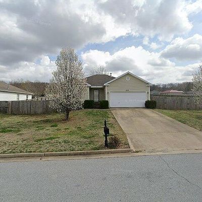 114 Holly St, Huntsville, AR 72740