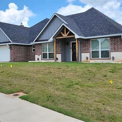 1207 Hitching Post Cir, Bullard, TX 75757