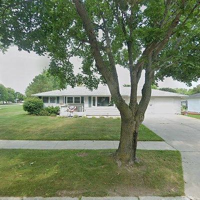 1521 State St, Algoma, WI 54201