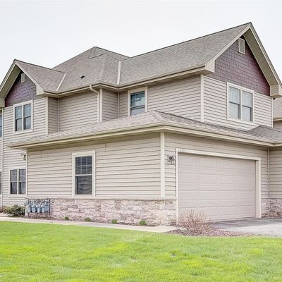 1660 New Port Vista Dr, Grafton, WI 53024