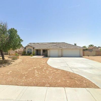 19111 Sahale Ln, Apple Valley, CA 92307